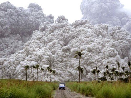 mount-pinatubo-eruption